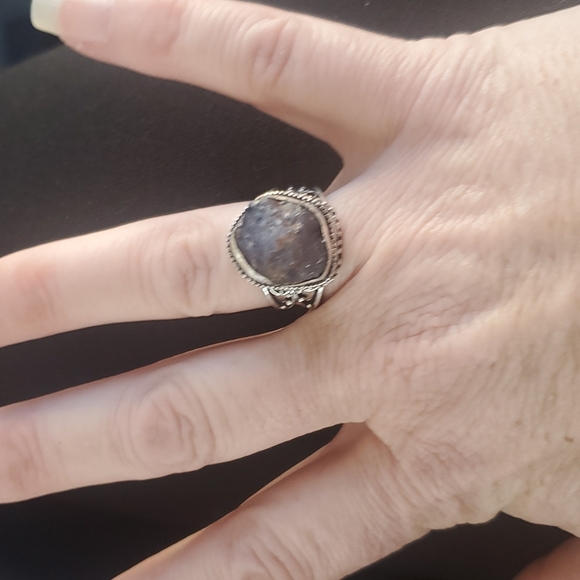 New Rough Iolite 925 Silver Ring. - Picture 8 of 16